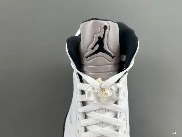 Bmlin Shoes BLACK' DD0587-110 JORDAN 'WHITE AIR RETRO 5 0610